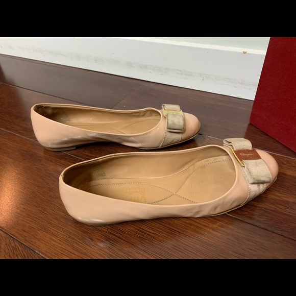 Salvatore Ferragamo Patent Varina Flats (Size 5.5) - Picture 4 of 8